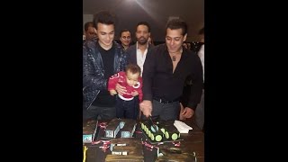 Check out- Salman Khan celebrates  his birthday with nephew Ahil