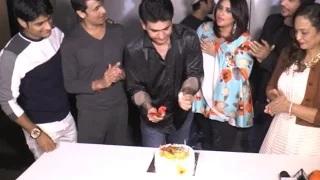 Suneil Shetty, Sonu Nigam, Subhash Ghai Celebrate Mary Kom Director Omung Kumar's Birthday