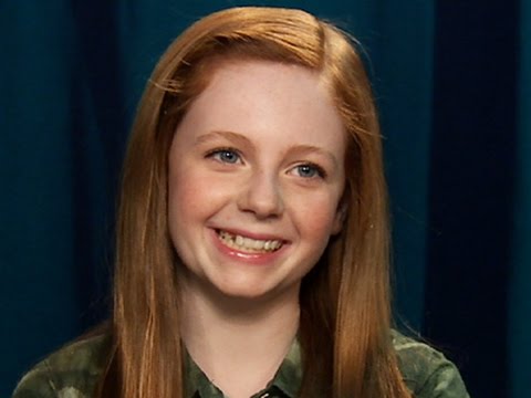 Young Poison Ivy Plants Seeds on 'Gotham' News Video